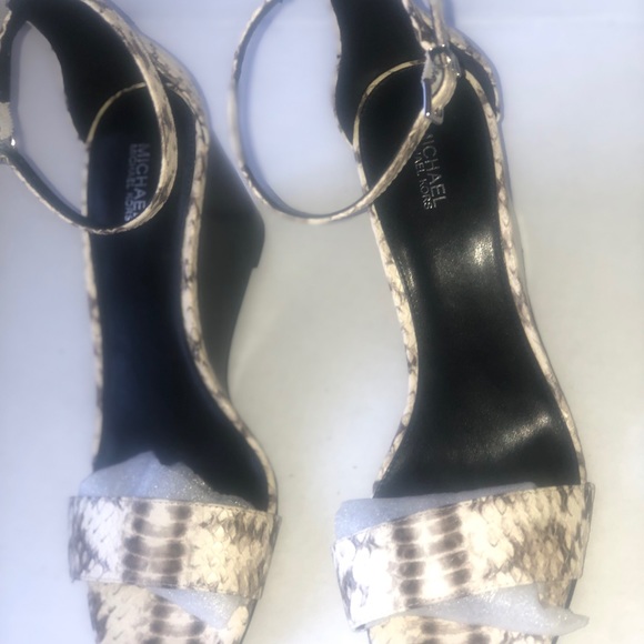 Michael kors crocodile leather sandals 👡 women’s - Picture 2 of 9